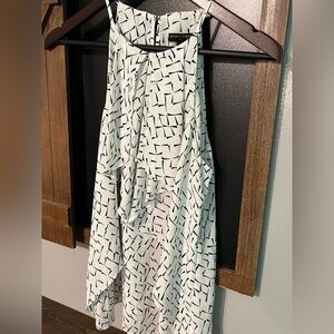 Banana Republic Lightweight Sleeveless Tank Top‎ Black and White Size Small